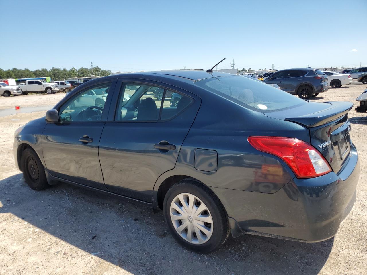 Photo 1 VIN: 3N1CN7AP9FL832812 - NISSAN VERSA 