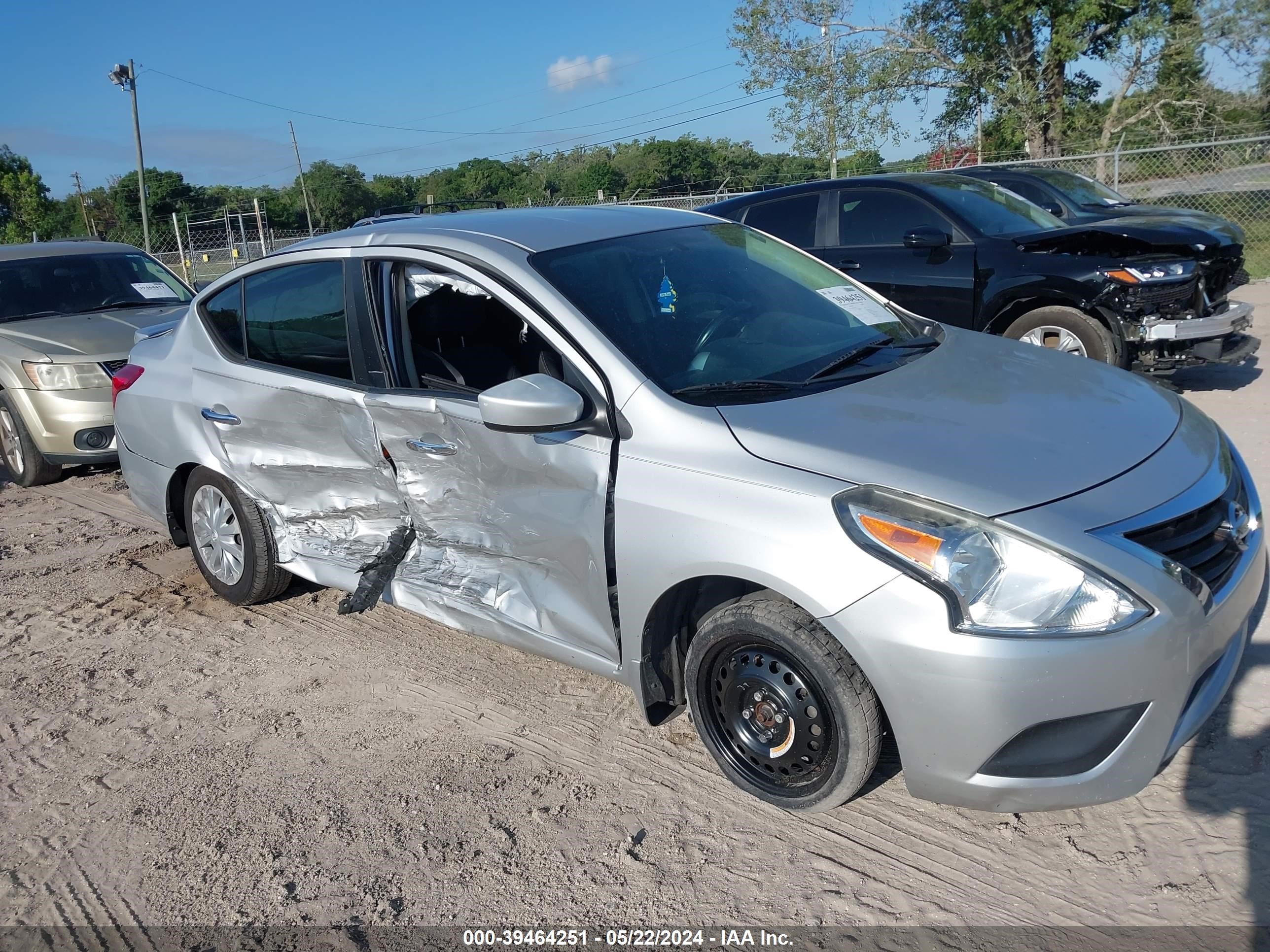 Photo 5 VIN: 3N1CN7AP9FL934322 - NISSAN VERSA 