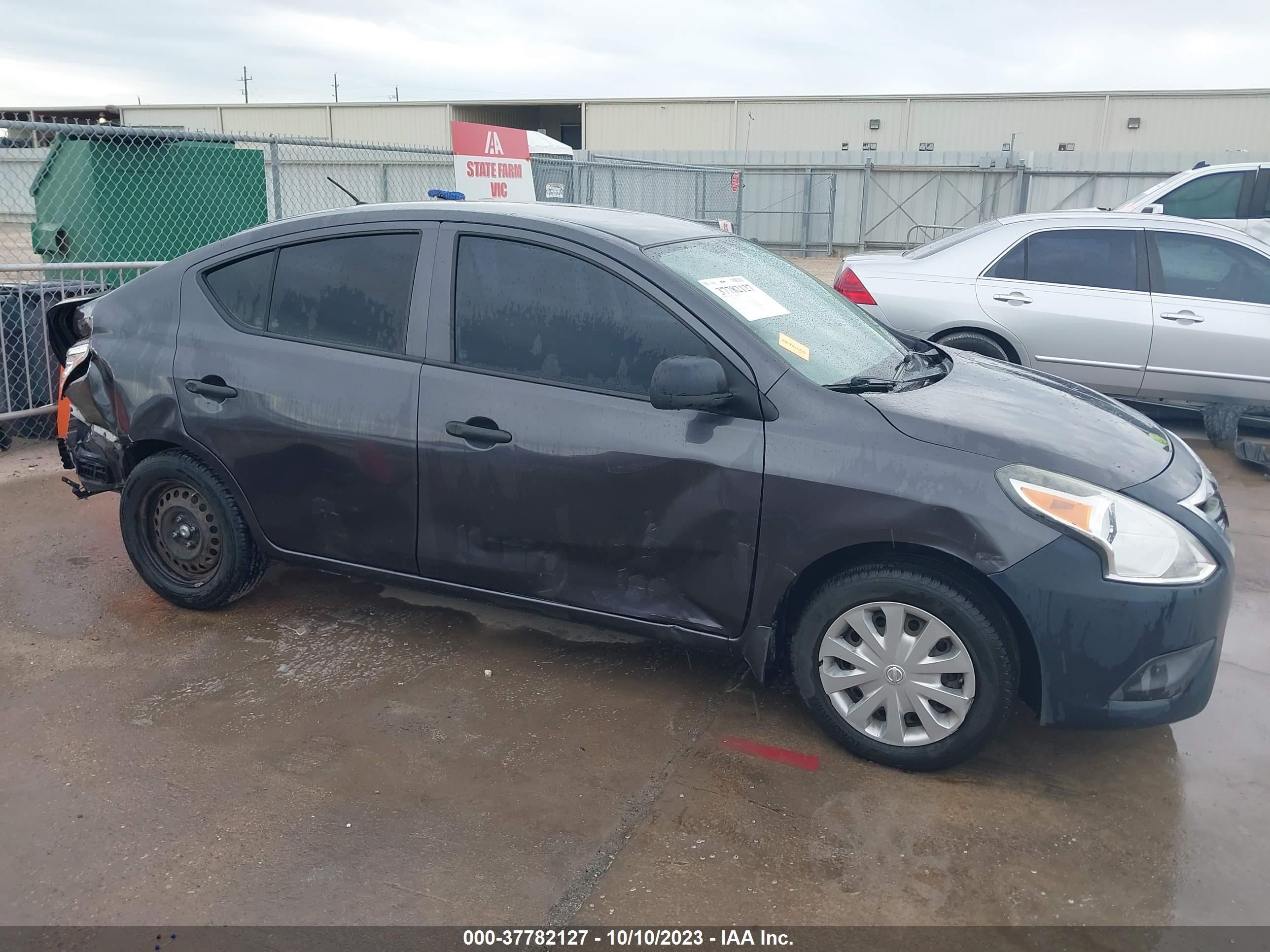 Photo 13 VIN: 3N1CN7AP9FL949032 - NISSAN VERSA 