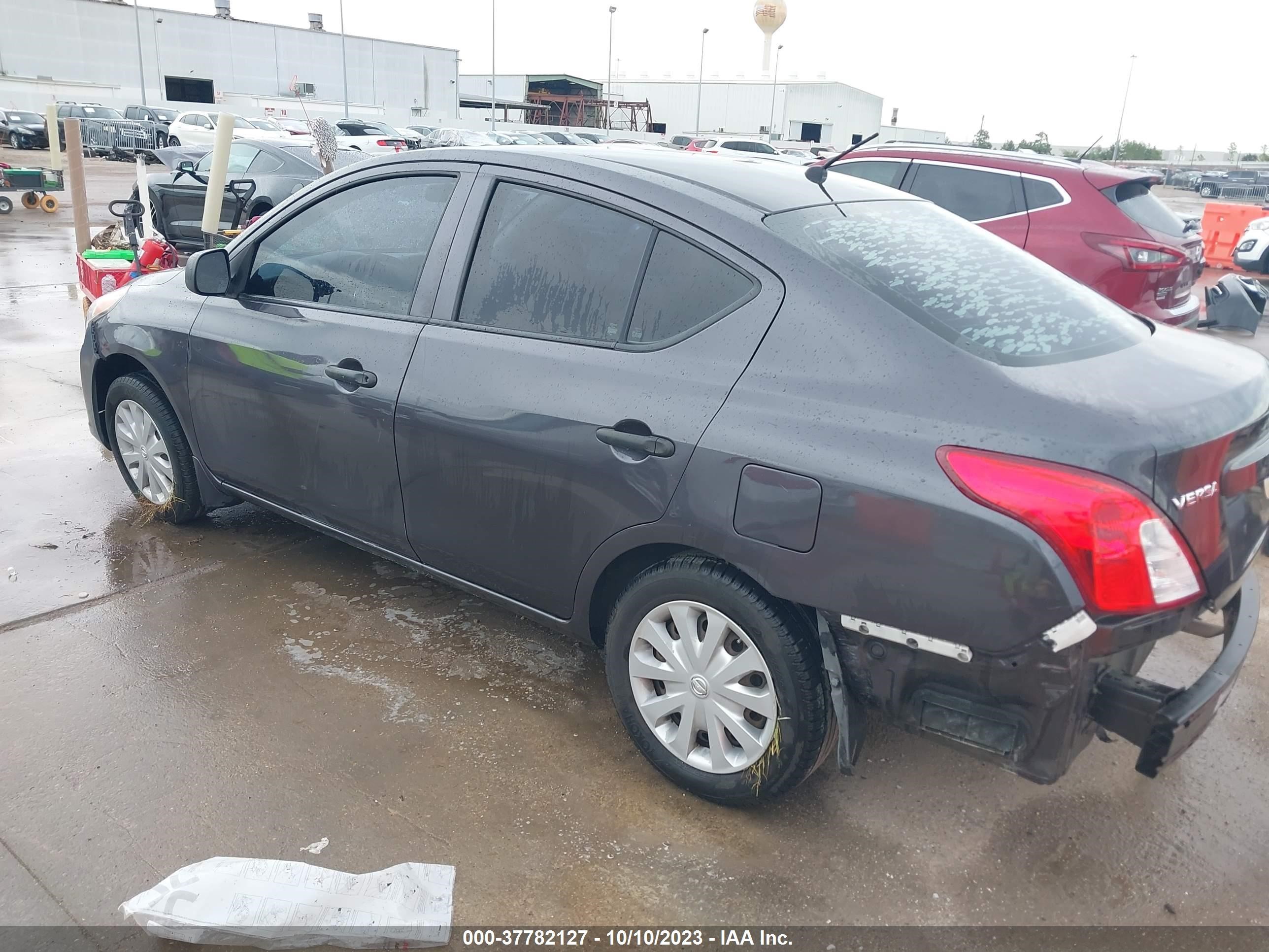 Photo 14 VIN: 3N1CN7AP9FL949032 - NISSAN VERSA 