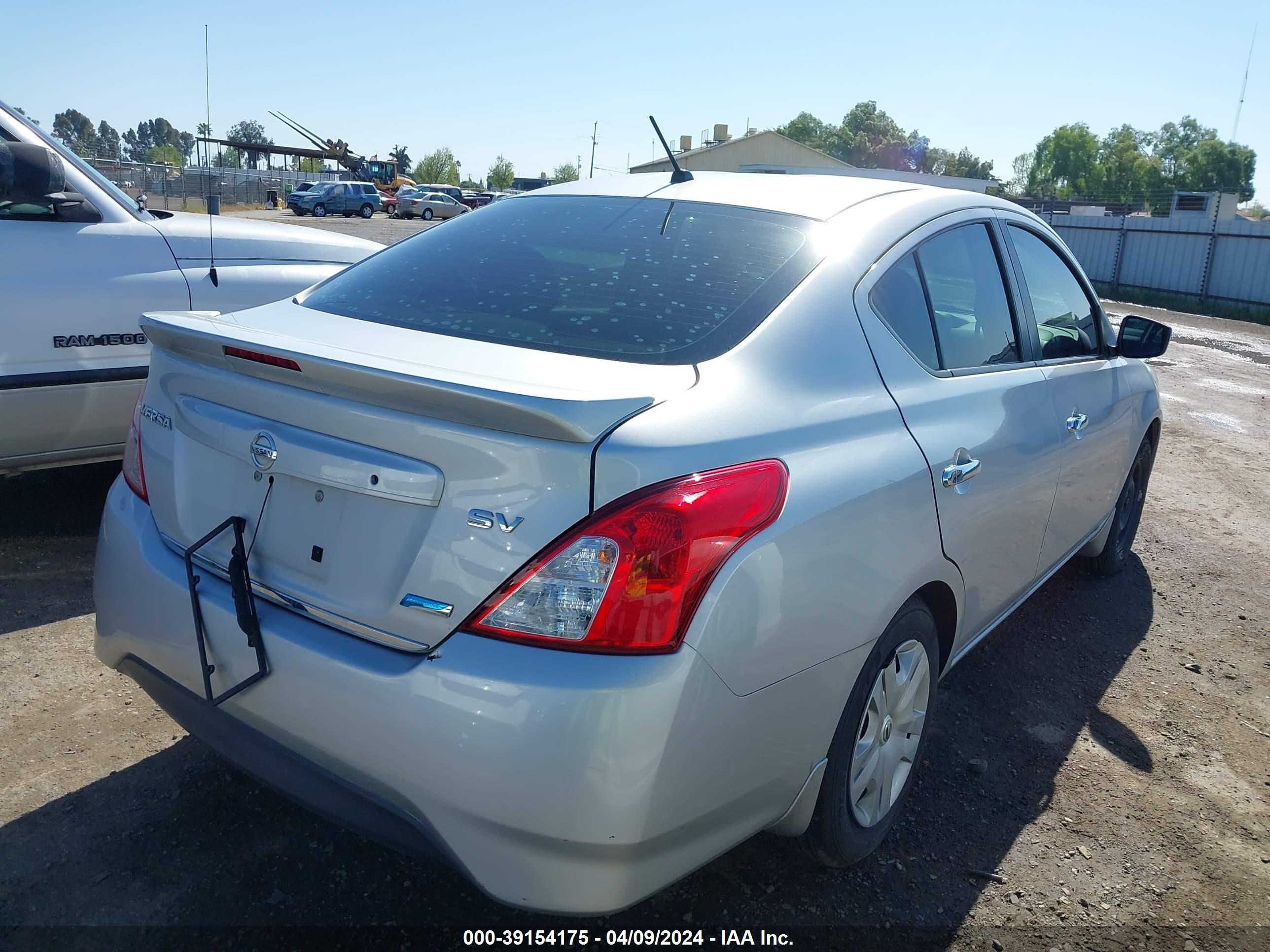 Photo 3 VIN: 3N1CN7AP9GL838918 - NISSAN VERSA 