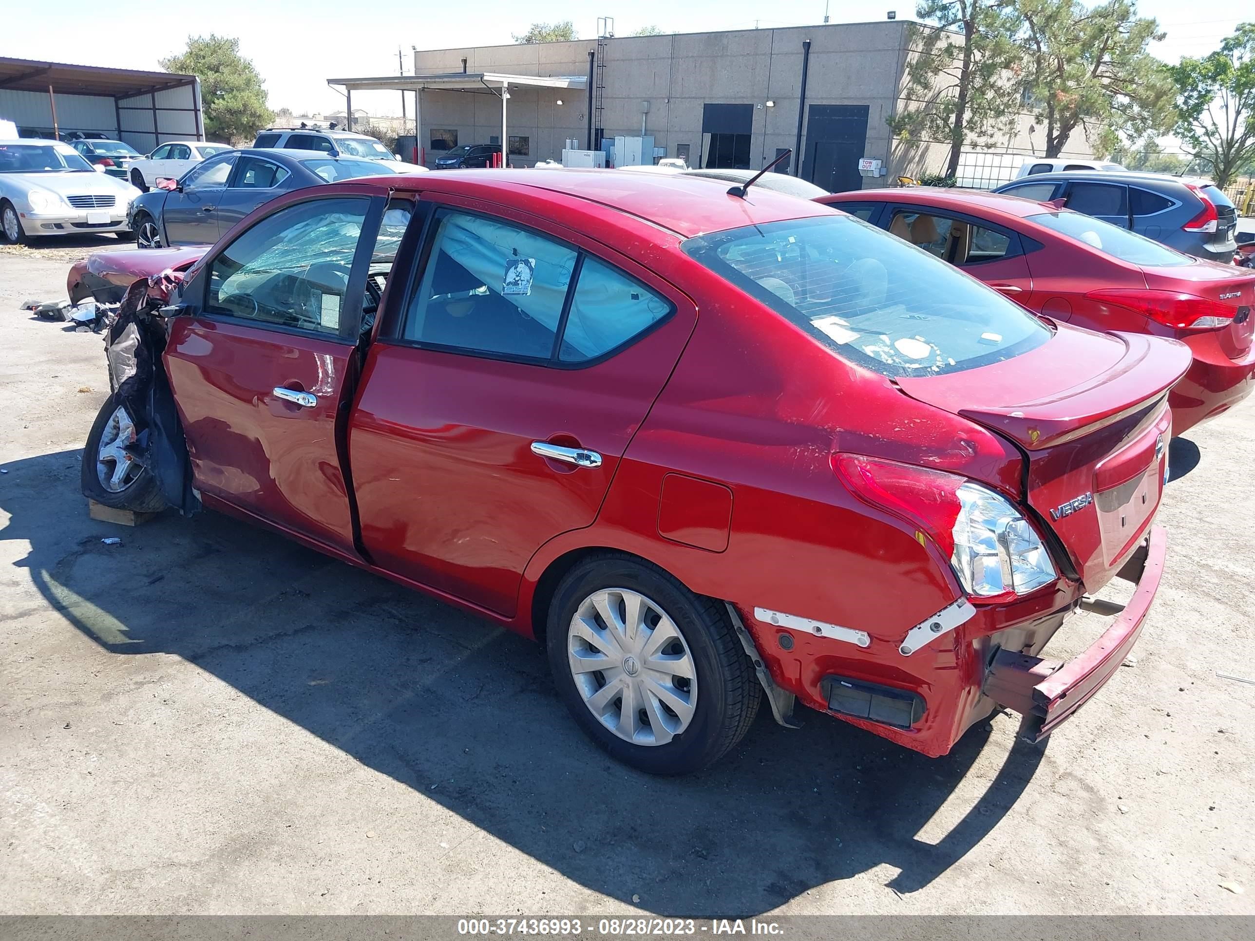 Photo 2 VIN: 3N1CN7AP9GL853709 - NISSAN VERSA 