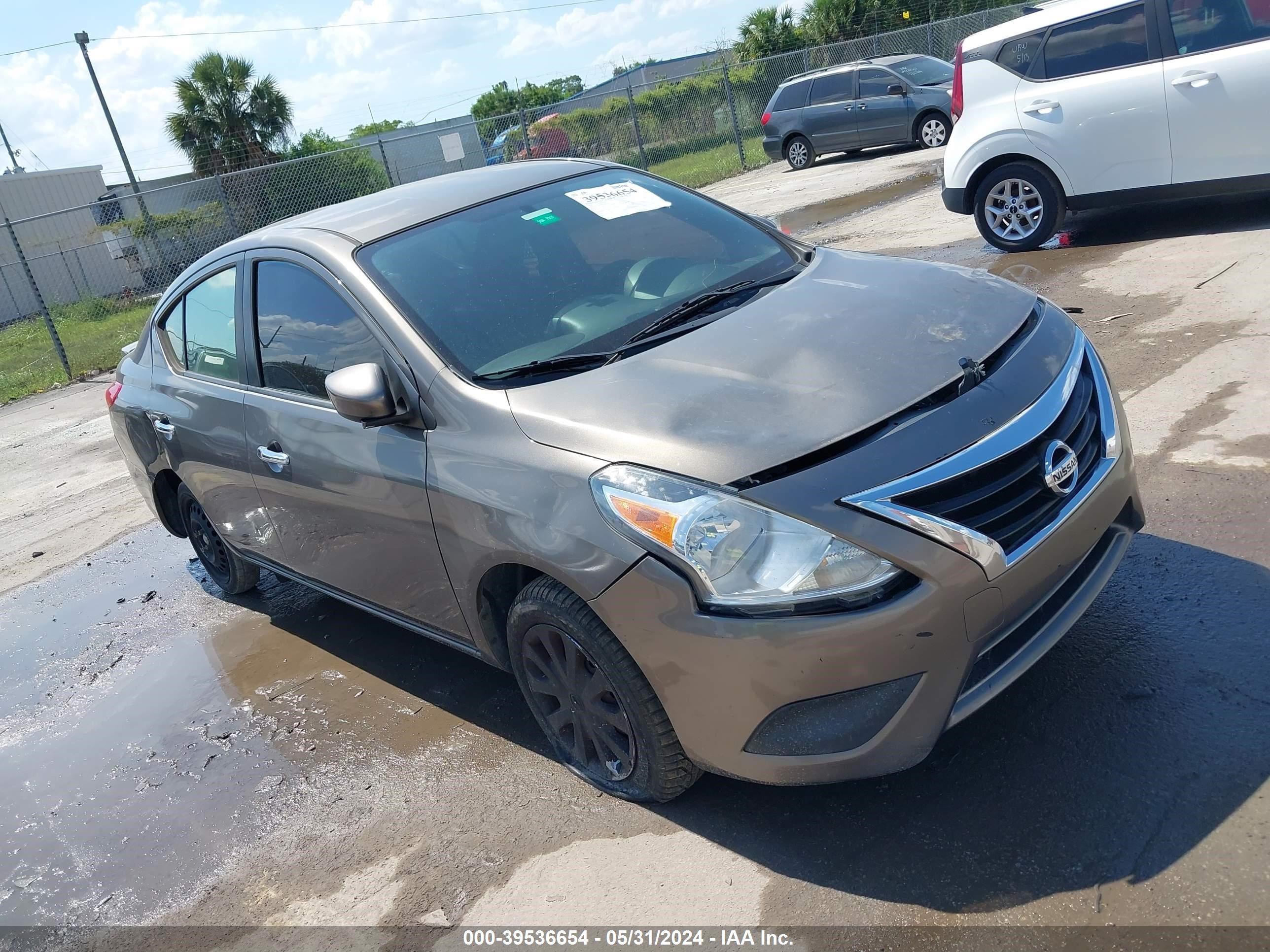 Photo 0 VIN: 3N1CN7AP9GL867058 - NISSAN VERSA 