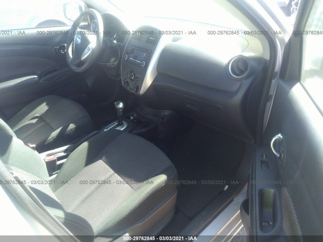 Photo 4 VIN: 3N1CN7AP9HK440311 - NISSAN VERSA SEDAN 