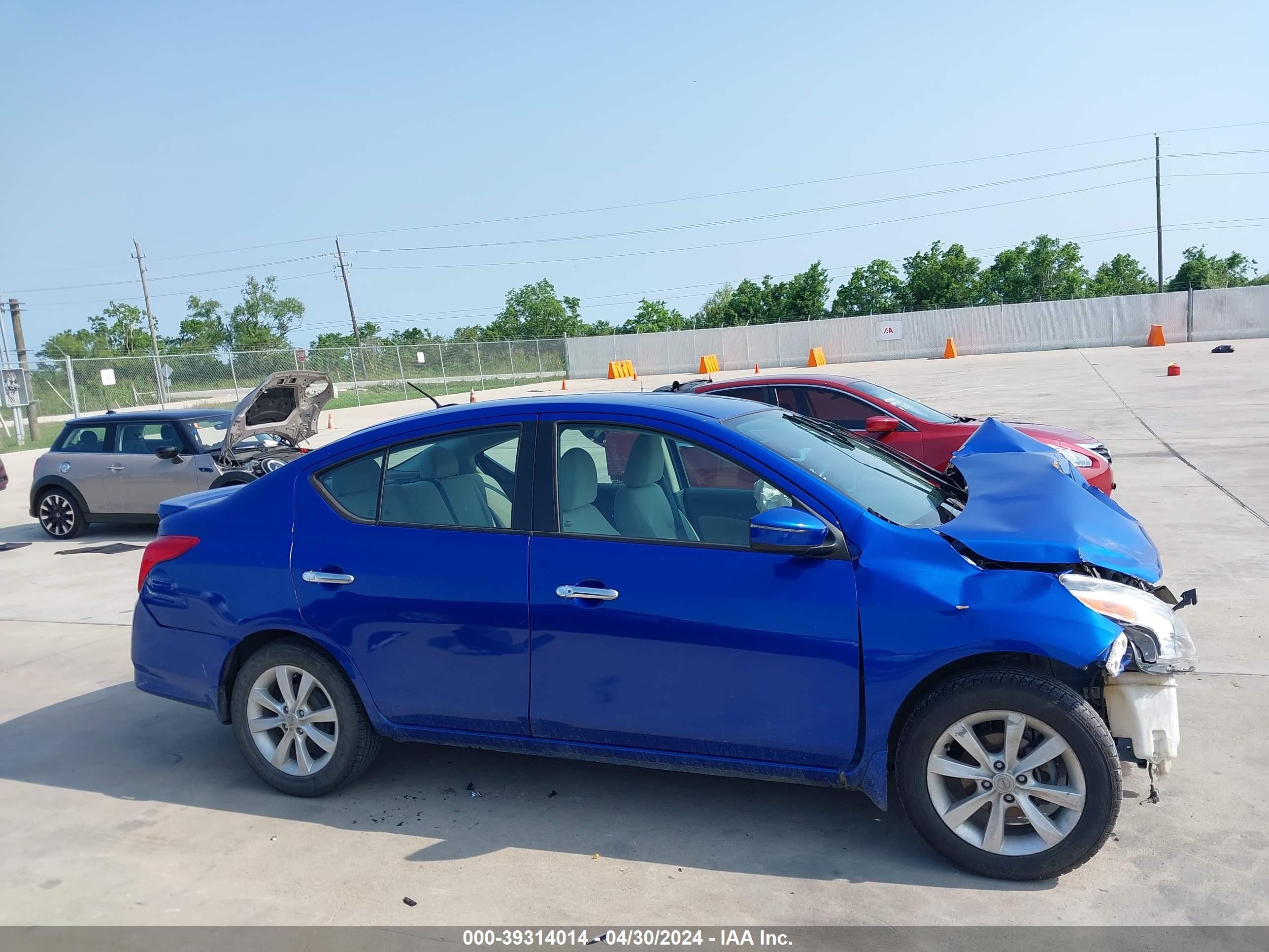 Photo 12 VIN: 3N1CN7AP9HL806391 - NISSAN VERSA 