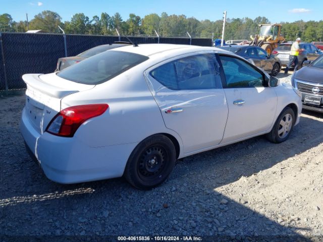 Photo 3 VIN: 3N1CN7AP9HL815916 - NISSAN VERSA 