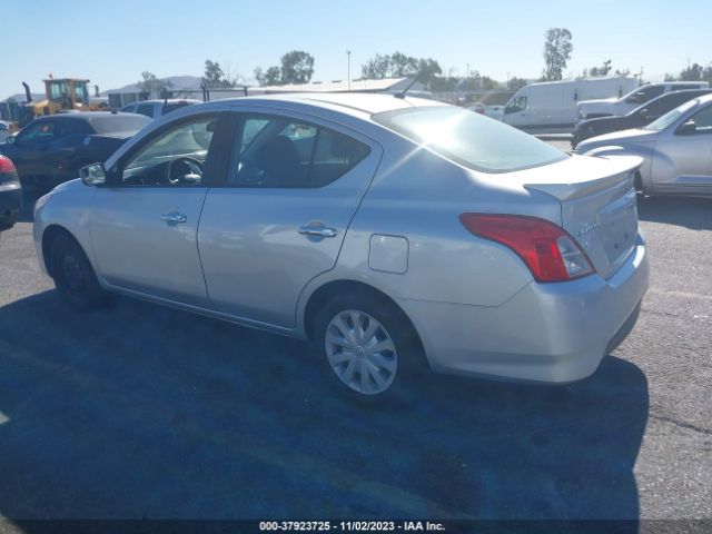 Photo 2 VIN: 3N1CN7AP9JK407654 - NISSAN VERSA 