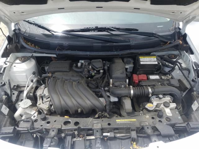 Photo 6 VIN: 3N1CN7AP9JL810687 - NISSAN VERSA S 