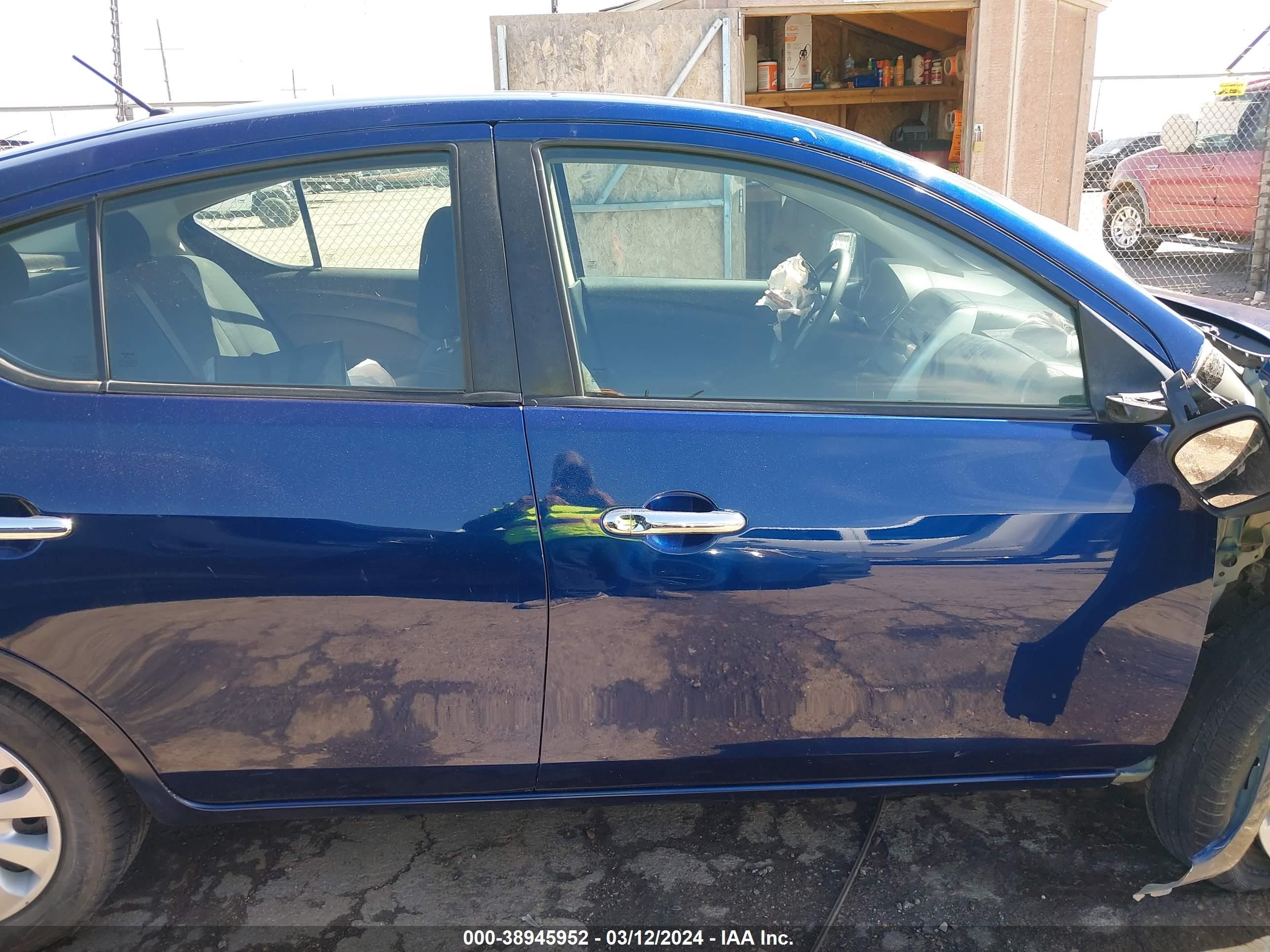 Photo 13 VIN: 3N1CN7AP9JL811533 - NISSAN VERSA 