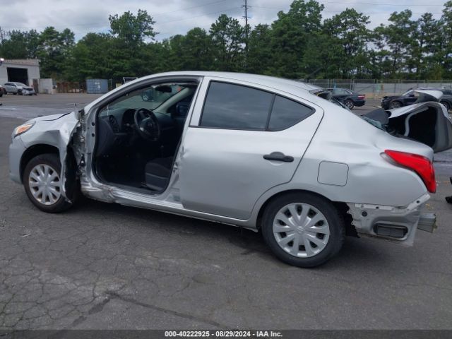 Photo 2 VIN: 3N1CN7AP9JL813363 - NISSAN VERSA 