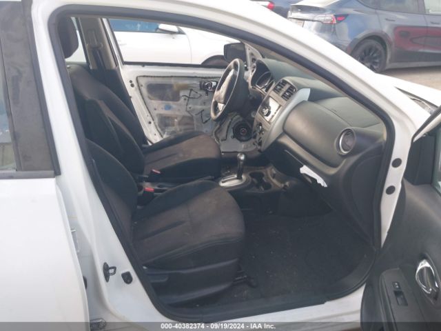 Photo 4 VIN: 3N1CN7AP9JL813444 - NISSAN VERSA 