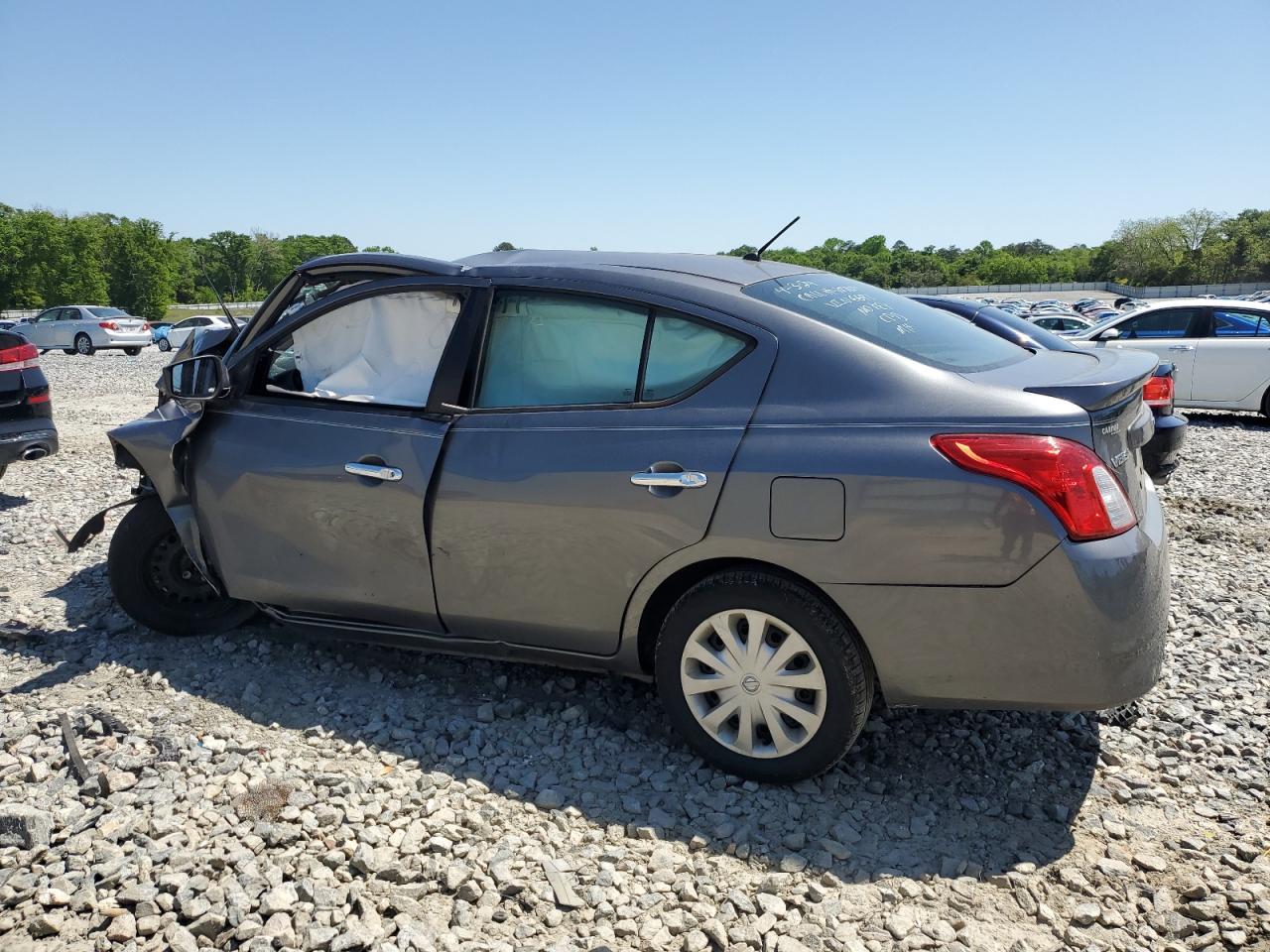 Photo 1 VIN: 3N1CN7AP9JL816697 - NISSAN VERSA 