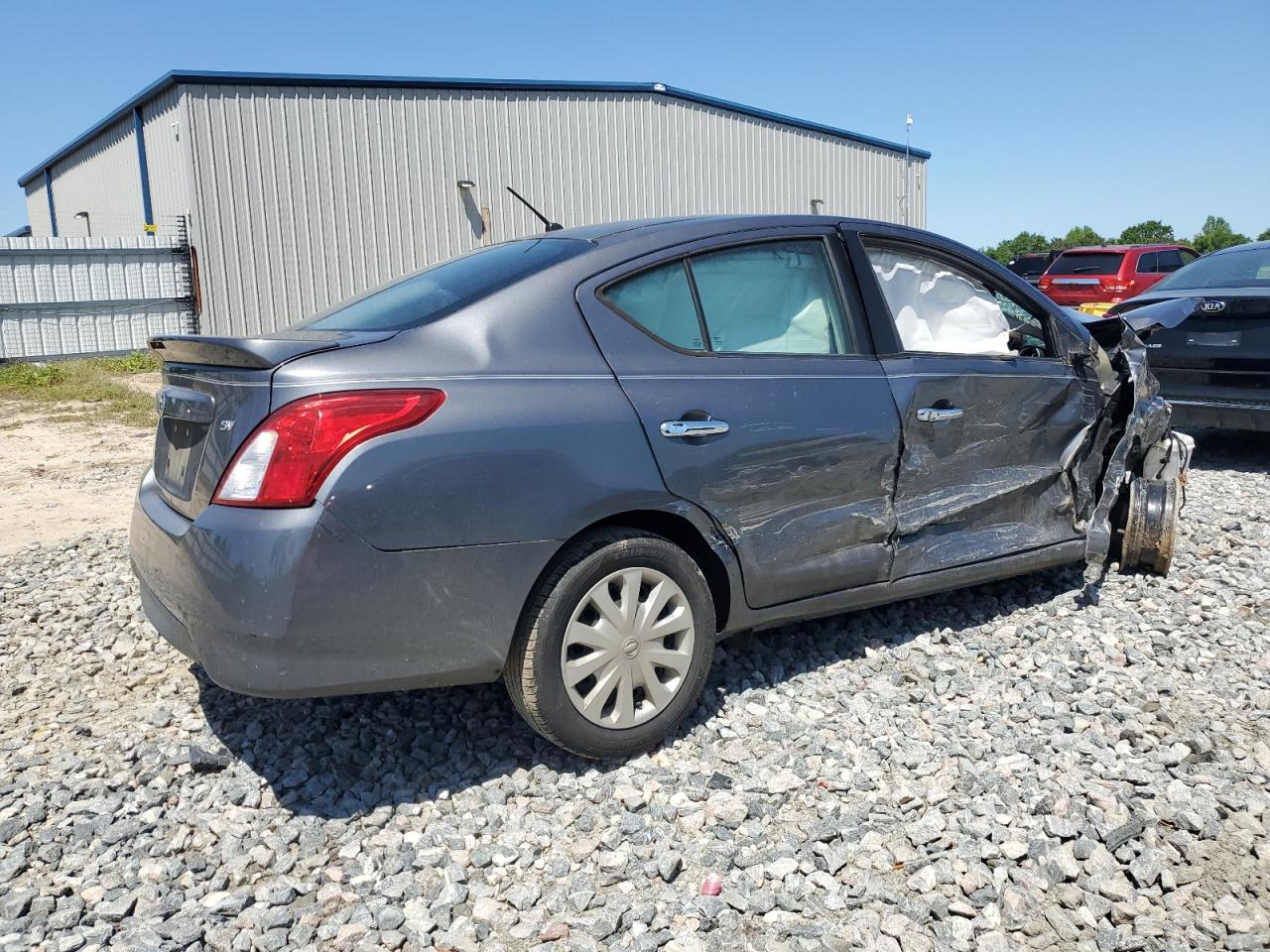 Photo 2 VIN: 3N1CN7AP9JL816697 - NISSAN VERSA 