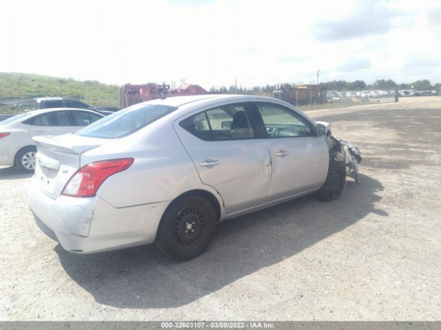 Photo 3 VIN: 3N1CN7AP9JL817977 - NISSAN VERSA SEDAN 