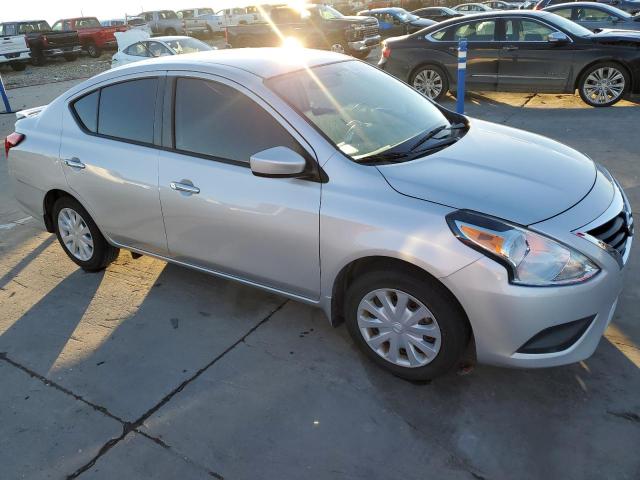 Photo 3 VIN: 3N1CN7AP9JL818403 - NISSAN VERSA S 