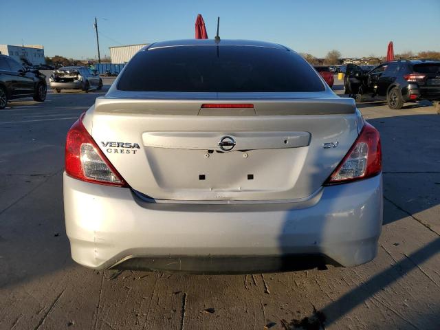 Photo 5 VIN: 3N1CN7AP9JL818403 - NISSAN VERSA S 