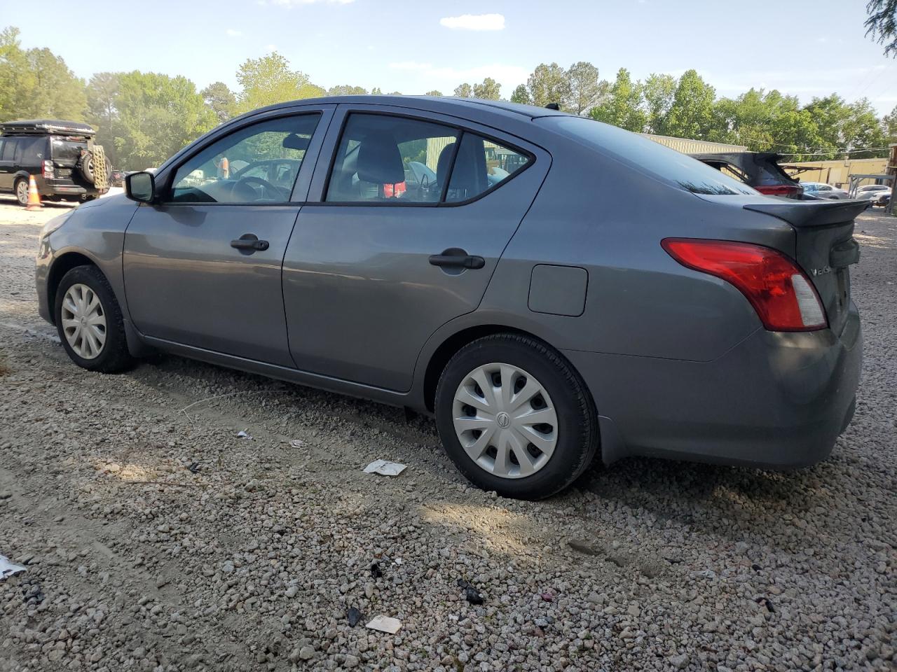 Photo 1 VIN: 3N1CN7AP9JL818451 - NISSAN VERSA 