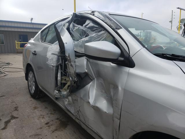 Photo 8 VIN: 3N1CN7AP9JL824122 - NISSAN VERSA S 