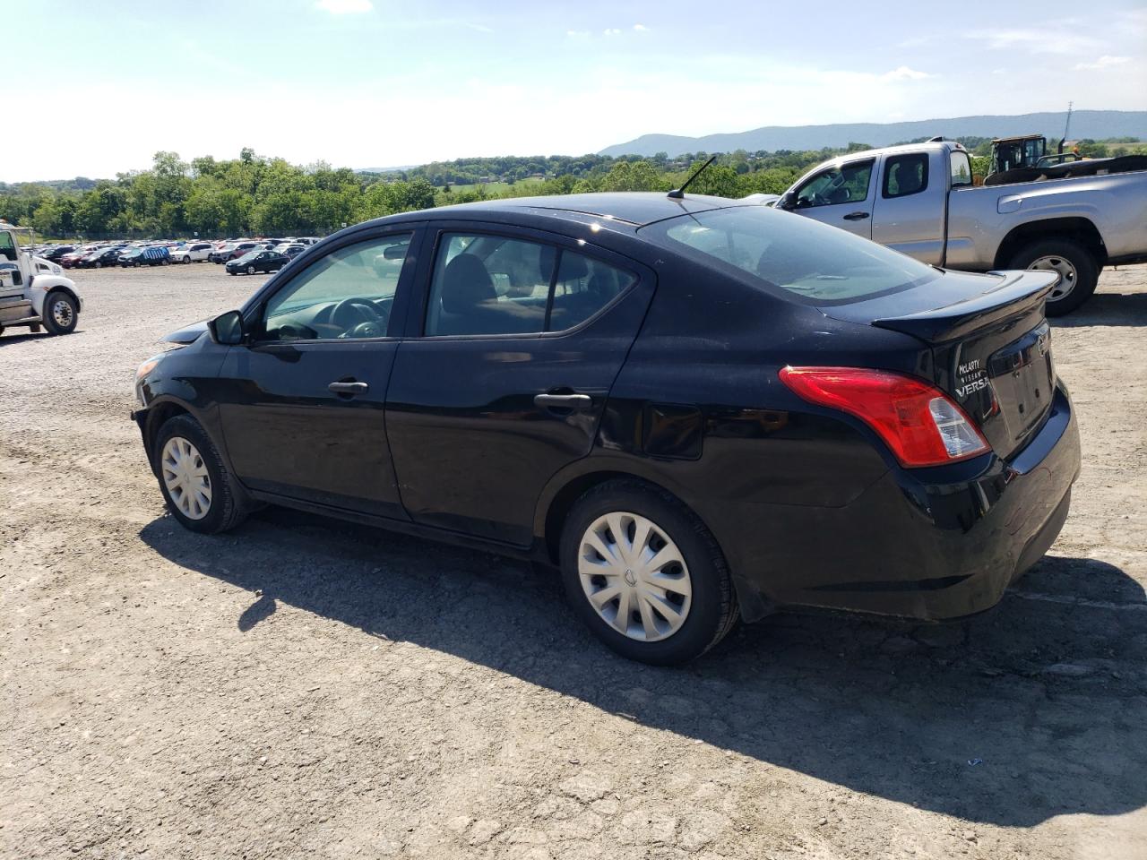 Photo 1 VIN: 3N1CN7AP9JL826761 - NISSAN VERSA 