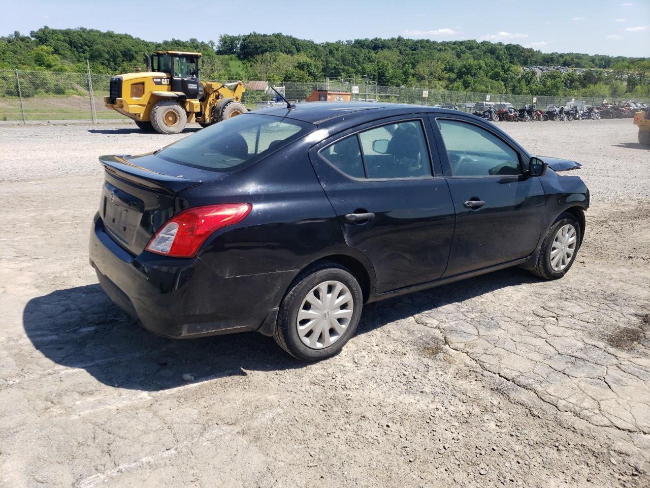 Photo 2 VIN: 3N1CN7AP9JL826761 - NISSAN VERSA 