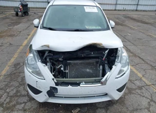 Photo 5 VIN: 3N1CN7AP9JL841423 - NISSAN VERSA 