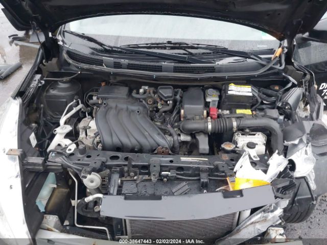 Photo 9 VIN: 3N1CN7AP9JL844029 - NISSAN VERSA 