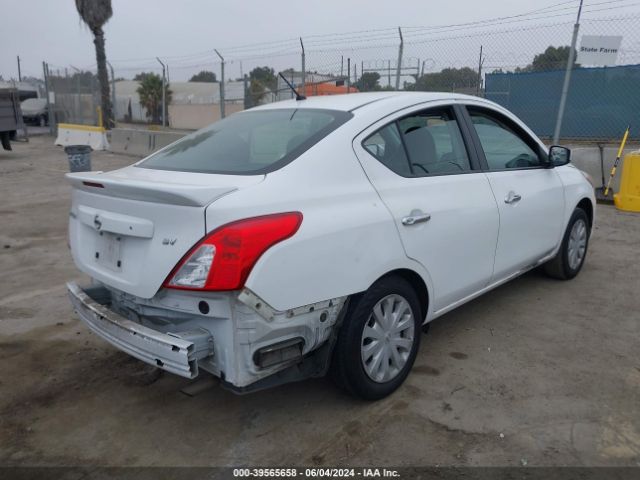 Photo 3 VIN: 3N1CN7AP9JL844371 - NISSAN VERSA 