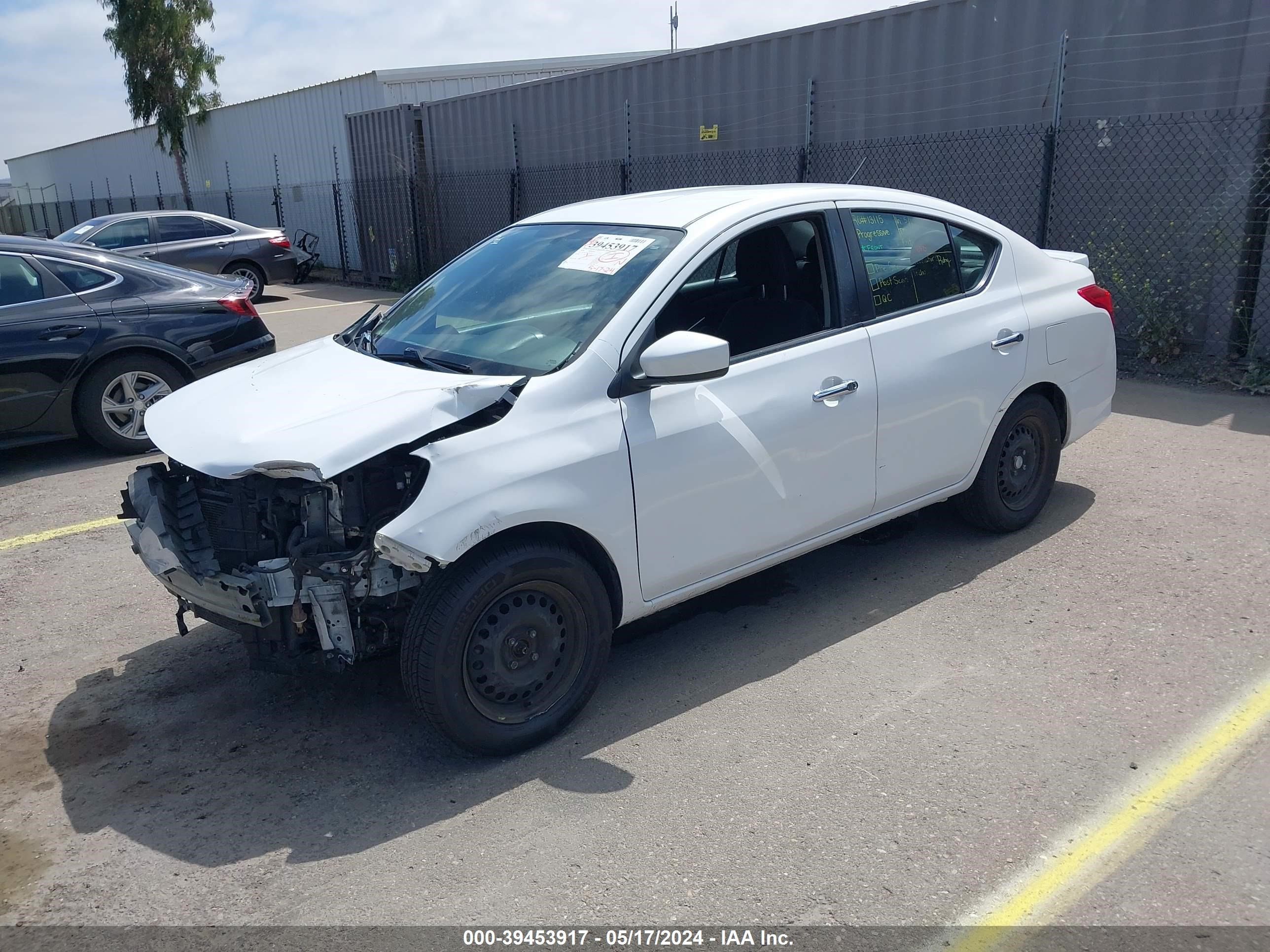 Photo 1 VIN: 3N1CN7AP9JL845973 - NISSAN VERSA 