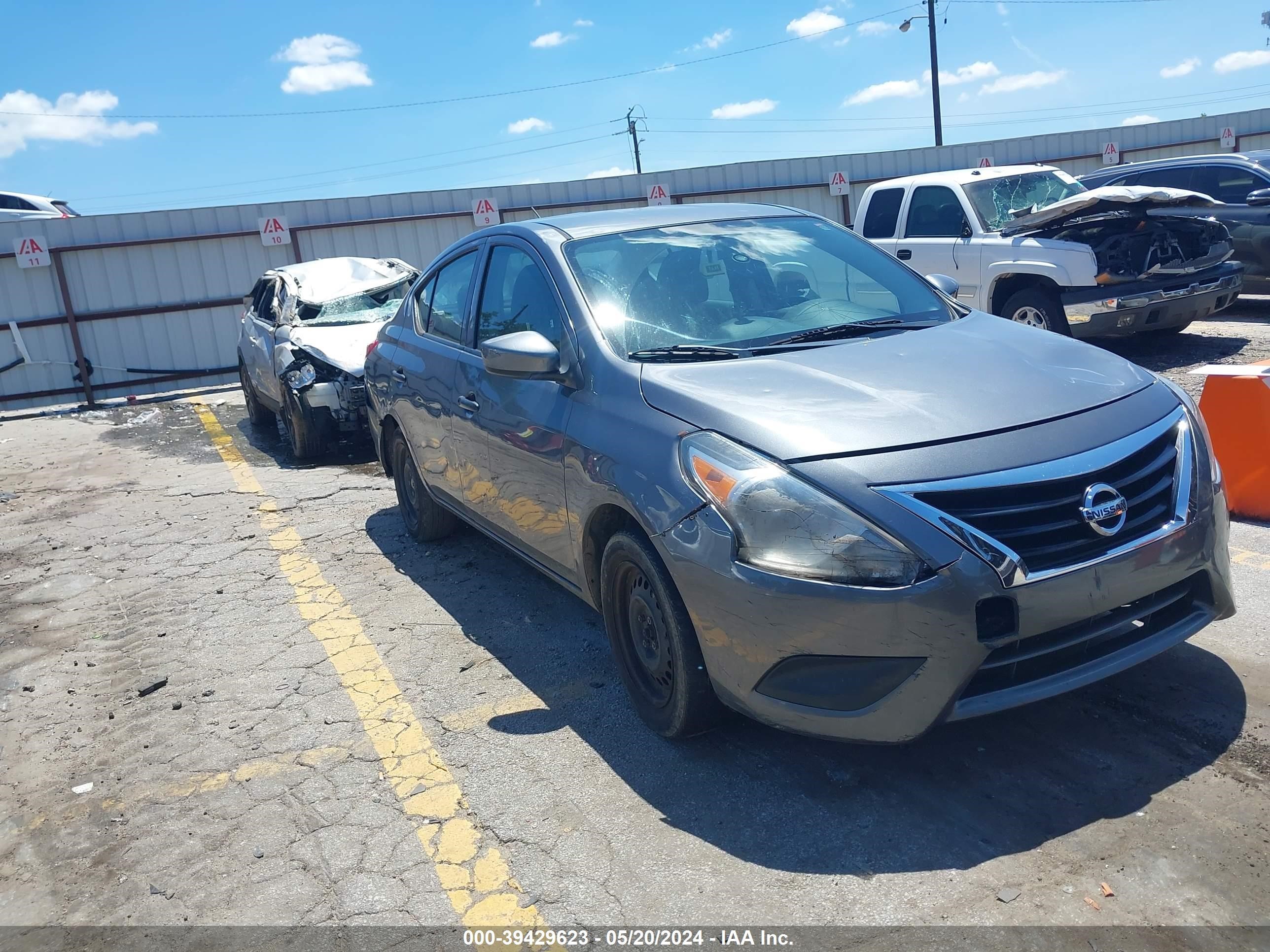 Photo 0 VIN: 3N1CN7AP9JL855743 - NISSAN VERSA 