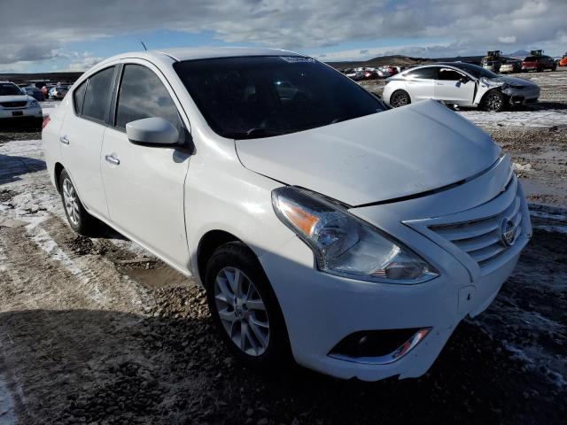 Photo 3 VIN: 3N1CN7AP9JL858920 - NISSAN VERSA S 