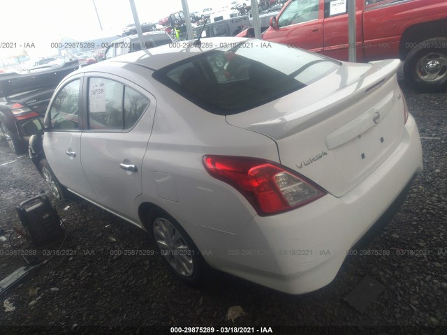 Photo 2 VIN: 3N1CN7AP9JL863387 - NISSAN VERSA SEDAN 