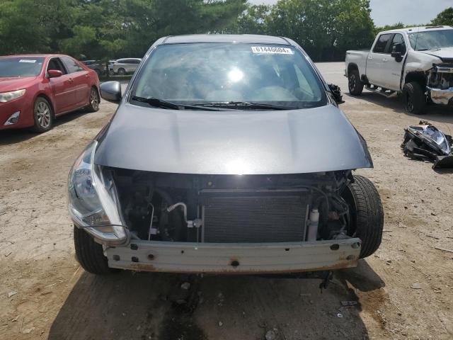 Photo 4 VIN: 3N1CN7AP9JL867276 - NISSAN VERSA 