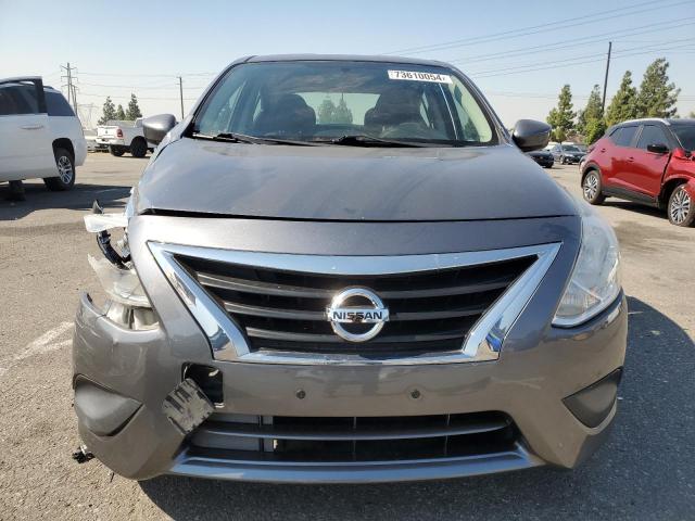 Photo 4 VIN: 3N1CN7AP9JL869321 - NISSAN VERSA S 