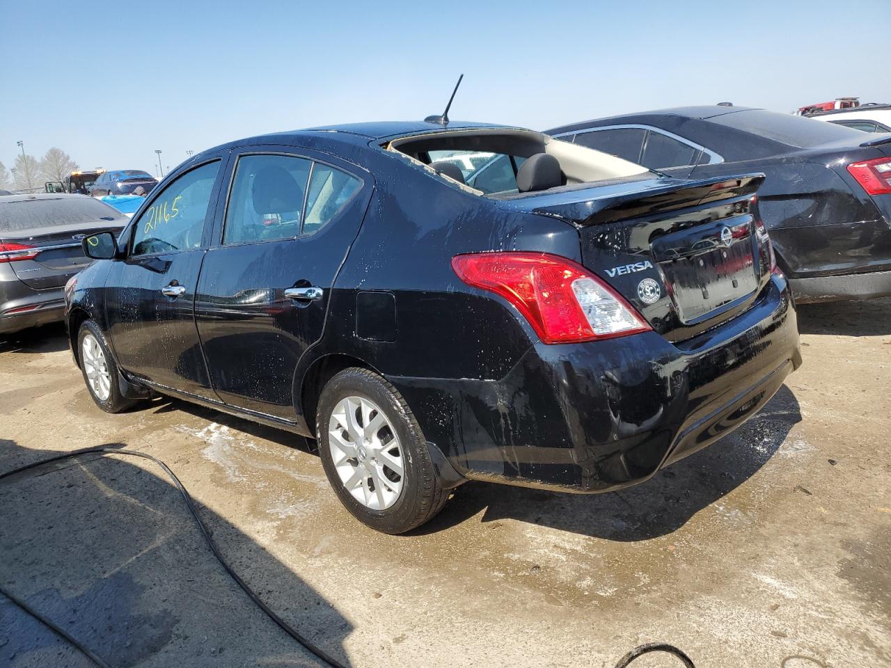 Photo 1 VIN: 3N1CN7AP9JL870288 - NISSAN VERSA 