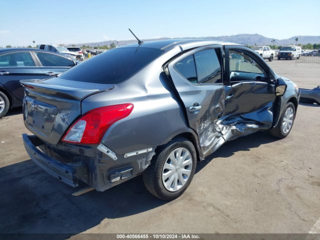 Photo 3 VIN: 3N1CN7AP9JL870940 - NISSAN VERSA 