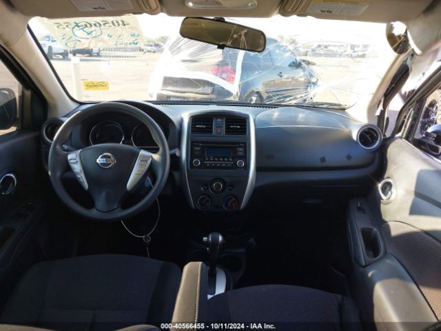 Photo 4 VIN: 3N1CN7AP9JL870940 - NISSAN VERSA 