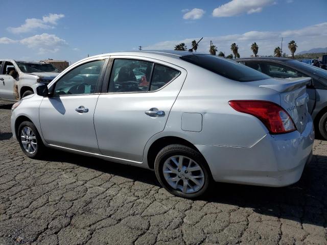 Photo 1 VIN: 3N1CN7AP9JL880044 - NISSAN VERSA 