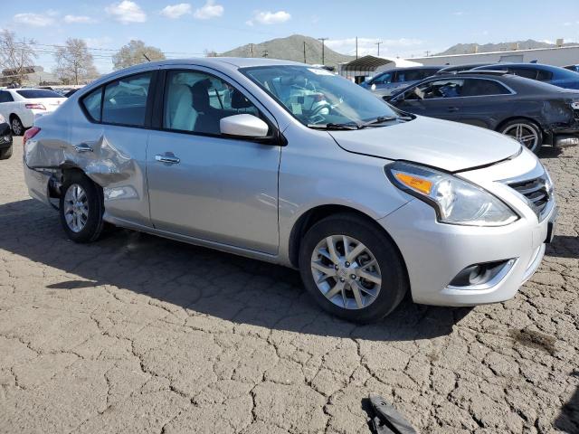 Photo 3 VIN: 3N1CN7AP9JL880044 - NISSAN VERSA 