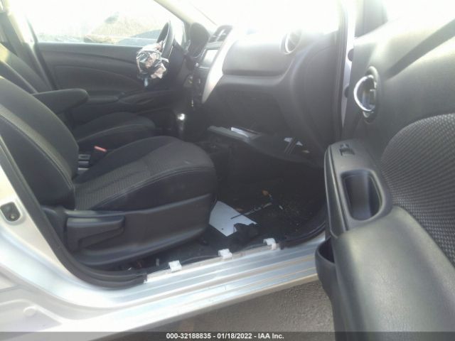 Photo 4 VIN: 3N1CN7AP9JL884384 - NISSAN VERSA SEDAN 