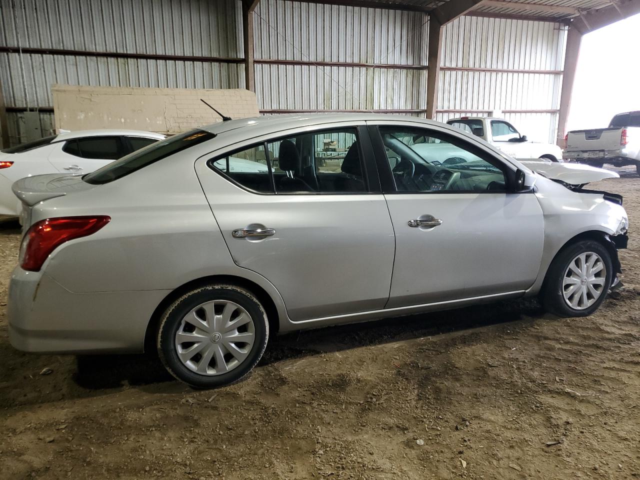 Photo 2 VIN: 3N1CN7AP9KL813767 - NISSAN VERSA 