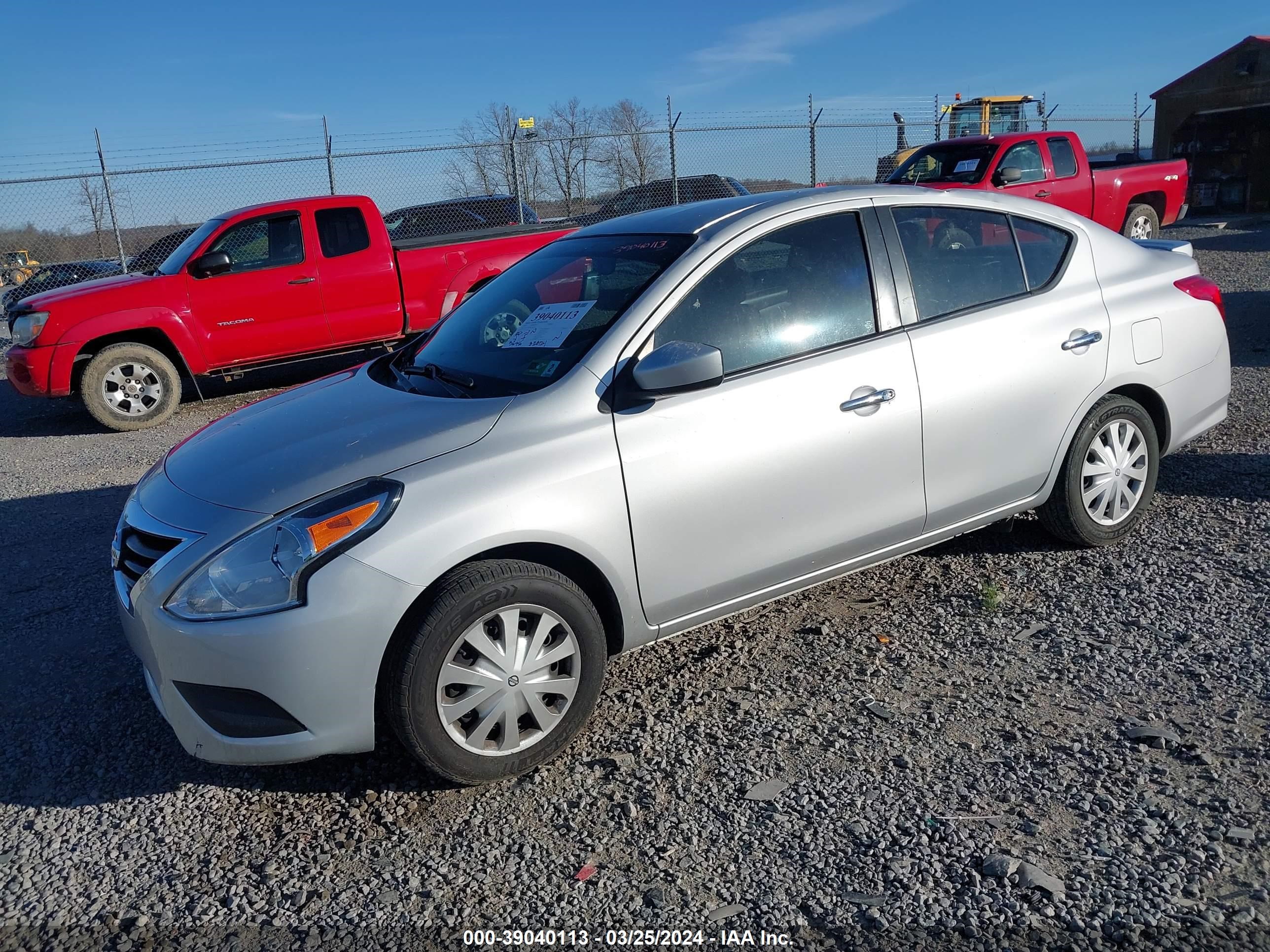 Photo 1 VIN: 3N1CN7AP9KL840953 - NISSAN VERSA 