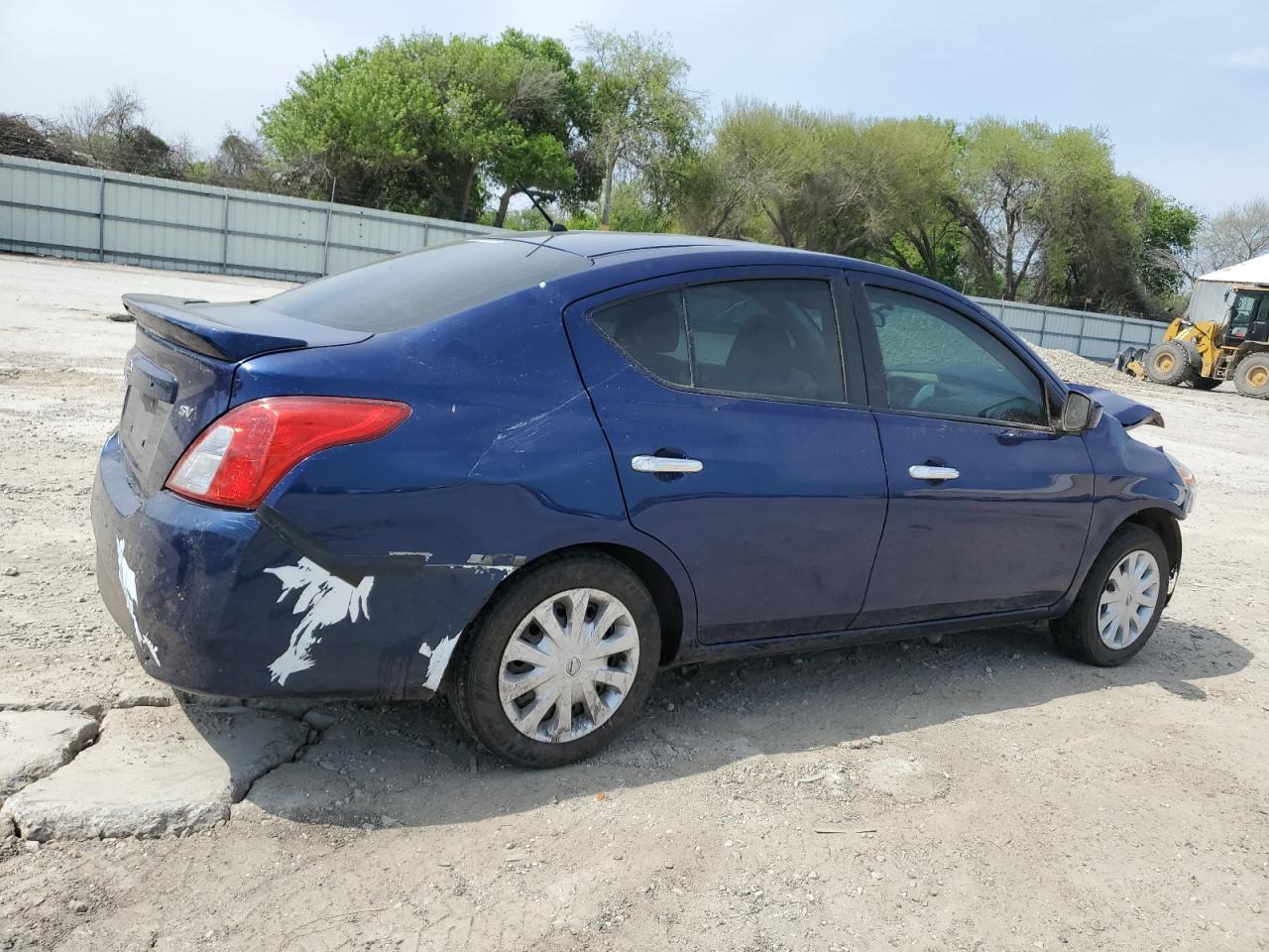 Photo 2 VIN: 3N1CN7AP9KL843142 - NISSAN VERSA 