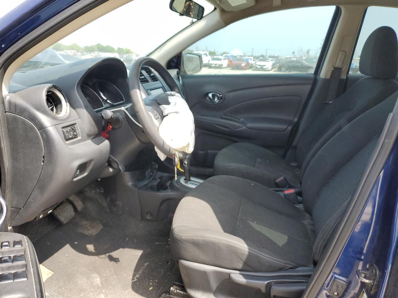 Photo 6 VIN: 3N1CN7AP9KL843142 - NISSAN VERSA 