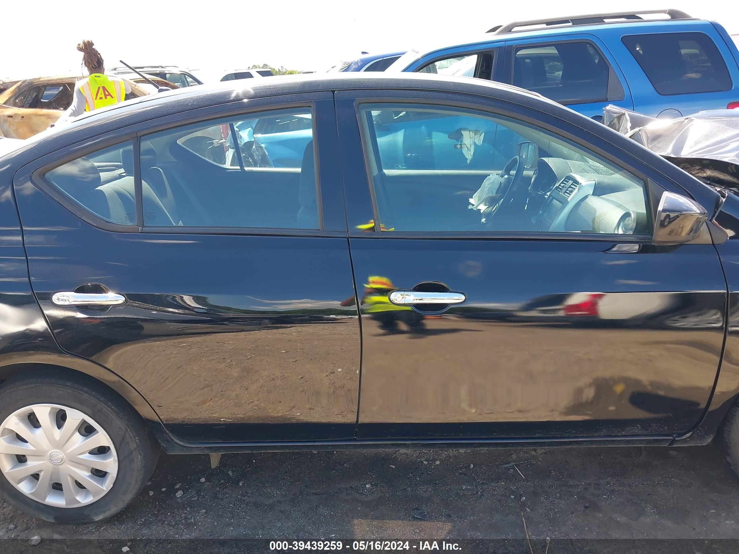 Photo 13 VIN: 3N1CN7AP9KL846557 - NISSAN VERSA 