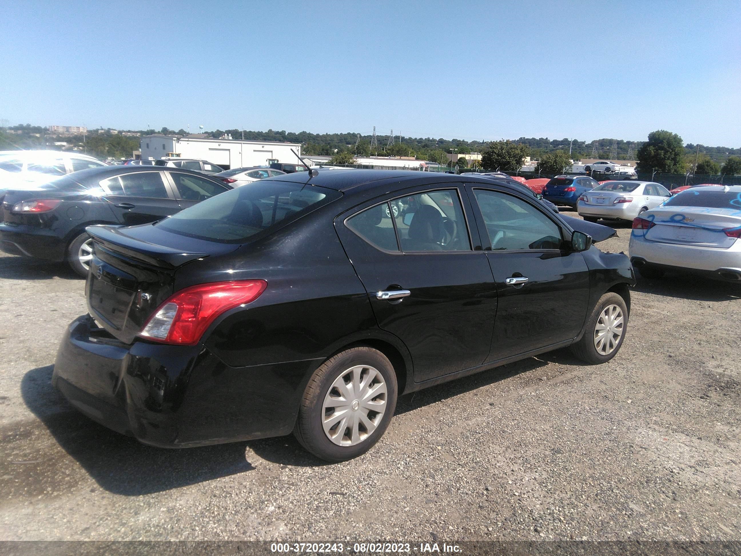 Photo 3 VIN: 3N1CN7AP9KL855677 - NISSAN VERSA 