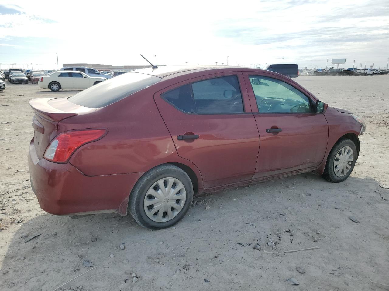 Photo 2 VIN: 3N1CN7AP9KL875458 - NISSAN VERSA 