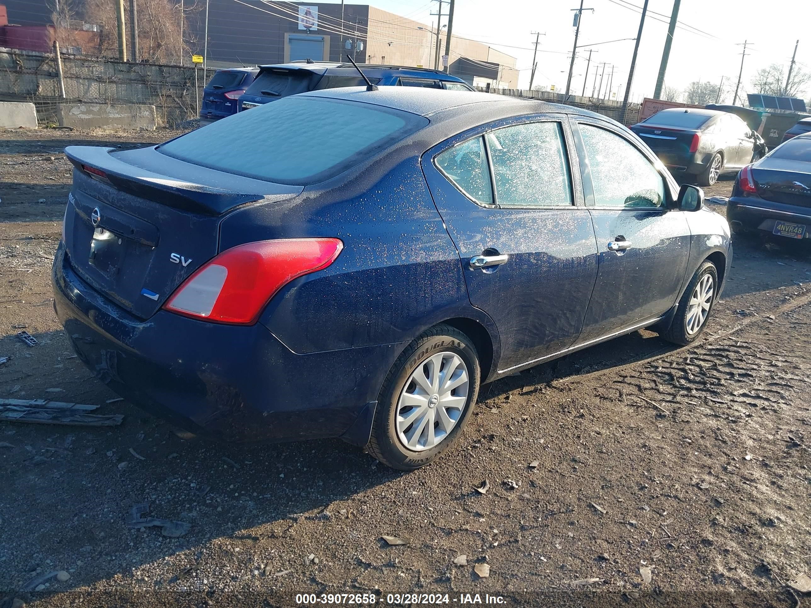 Photo 3 VIN: 3N1CN7APDEL876034 - NISSAN VERSA 