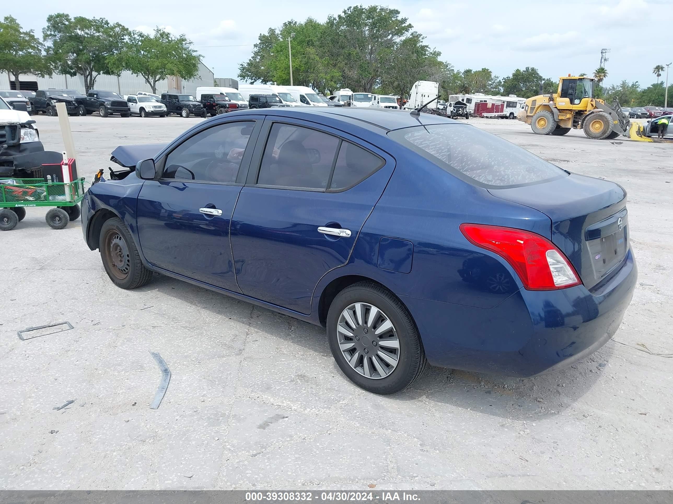 Photo 2 VIN: 3N1CN7APXCL802049 - NISSAN VERSA 