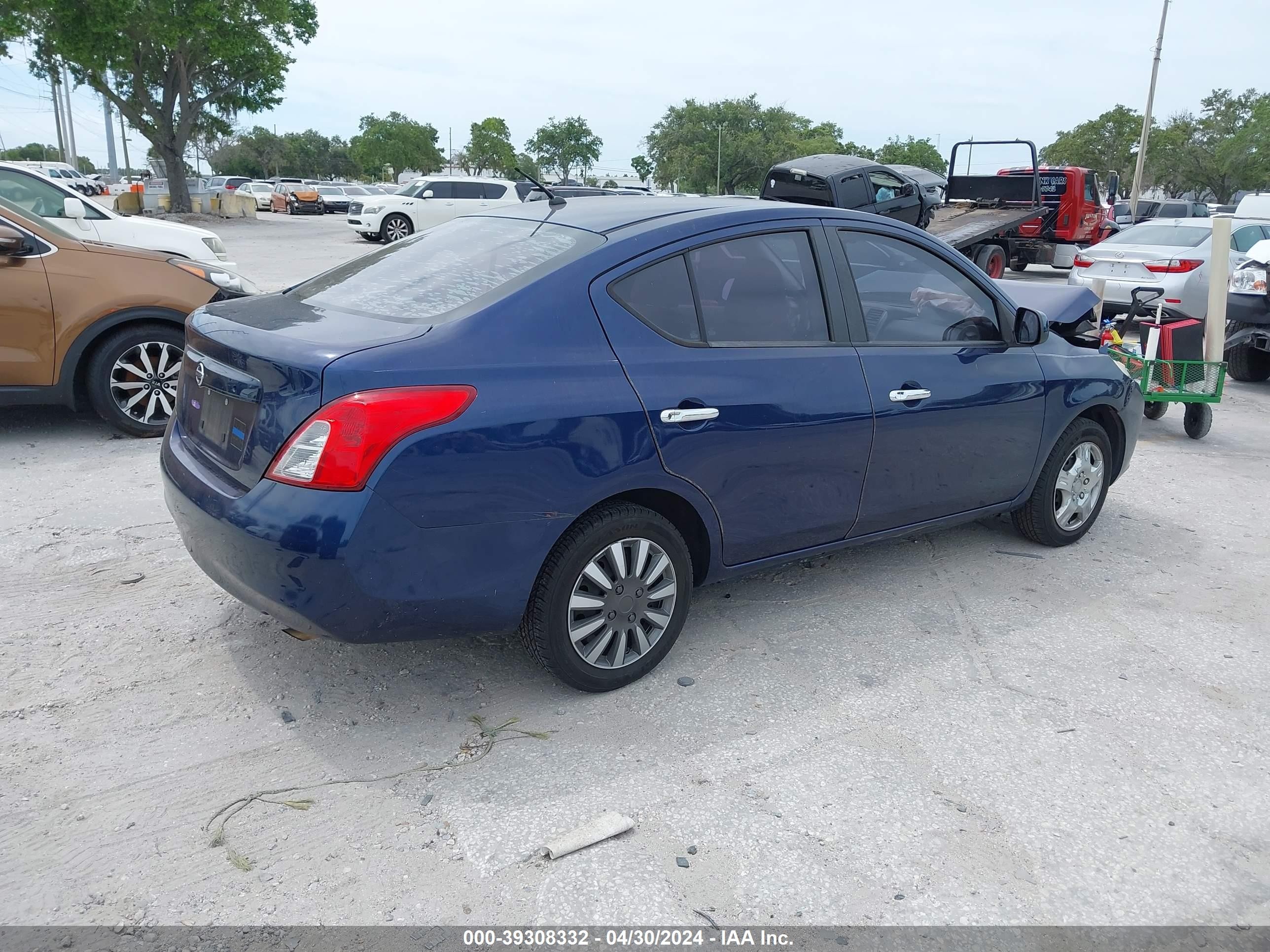 Photo 3 VIN: 3N1CN7APXCL802049 - NISSAN VERSA 