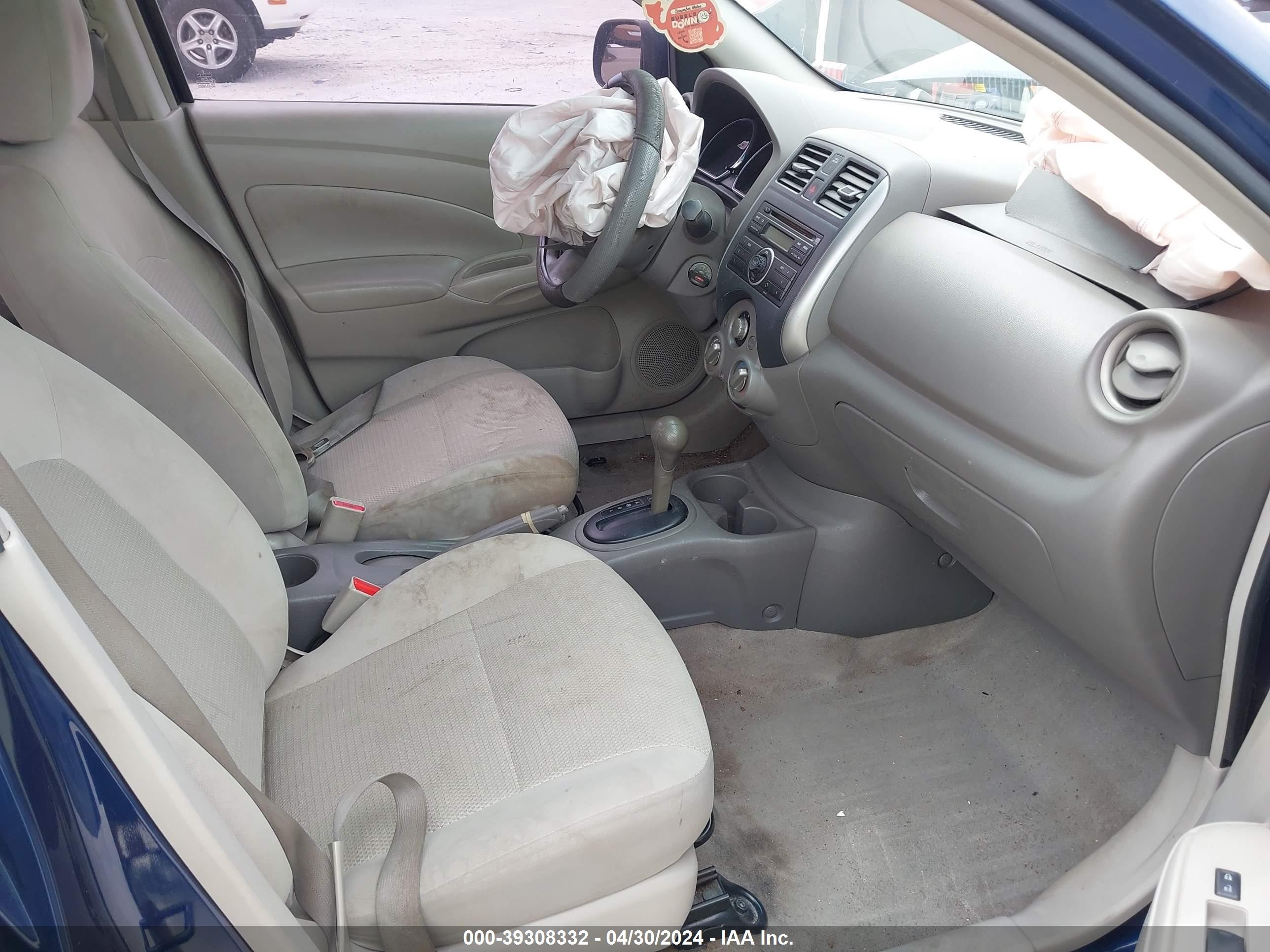 Photo 4 VIN: 3N1CN7APXCL802049 - NISSAN VERSA 